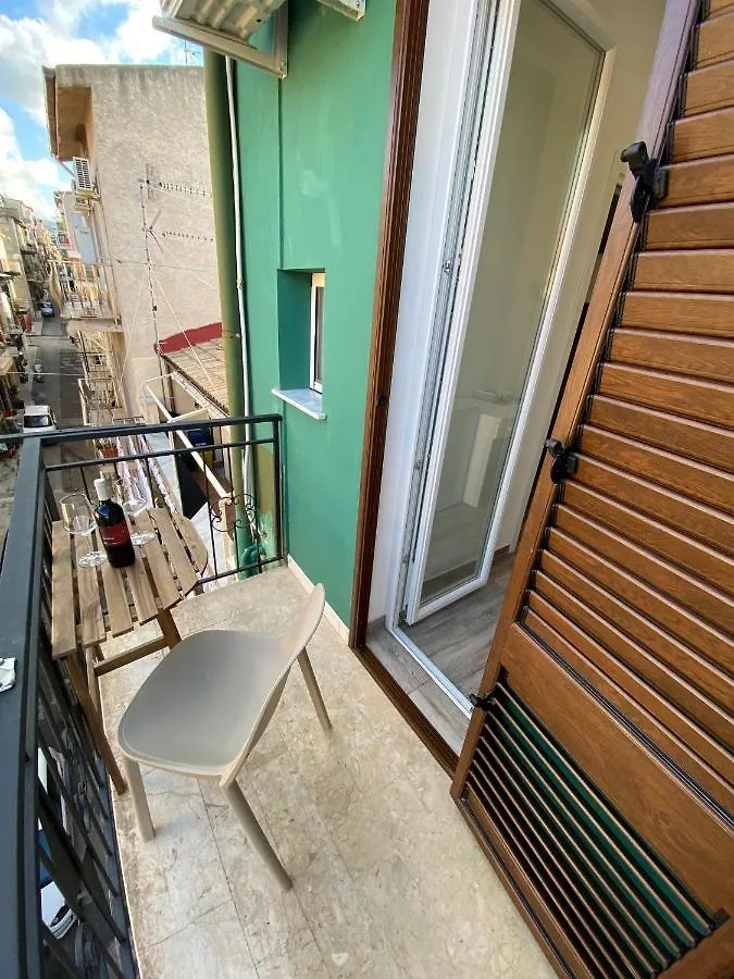 In Centro Rooms Vicino Cefalu Self-Chek-In Campofelice Di Roccella 2*,