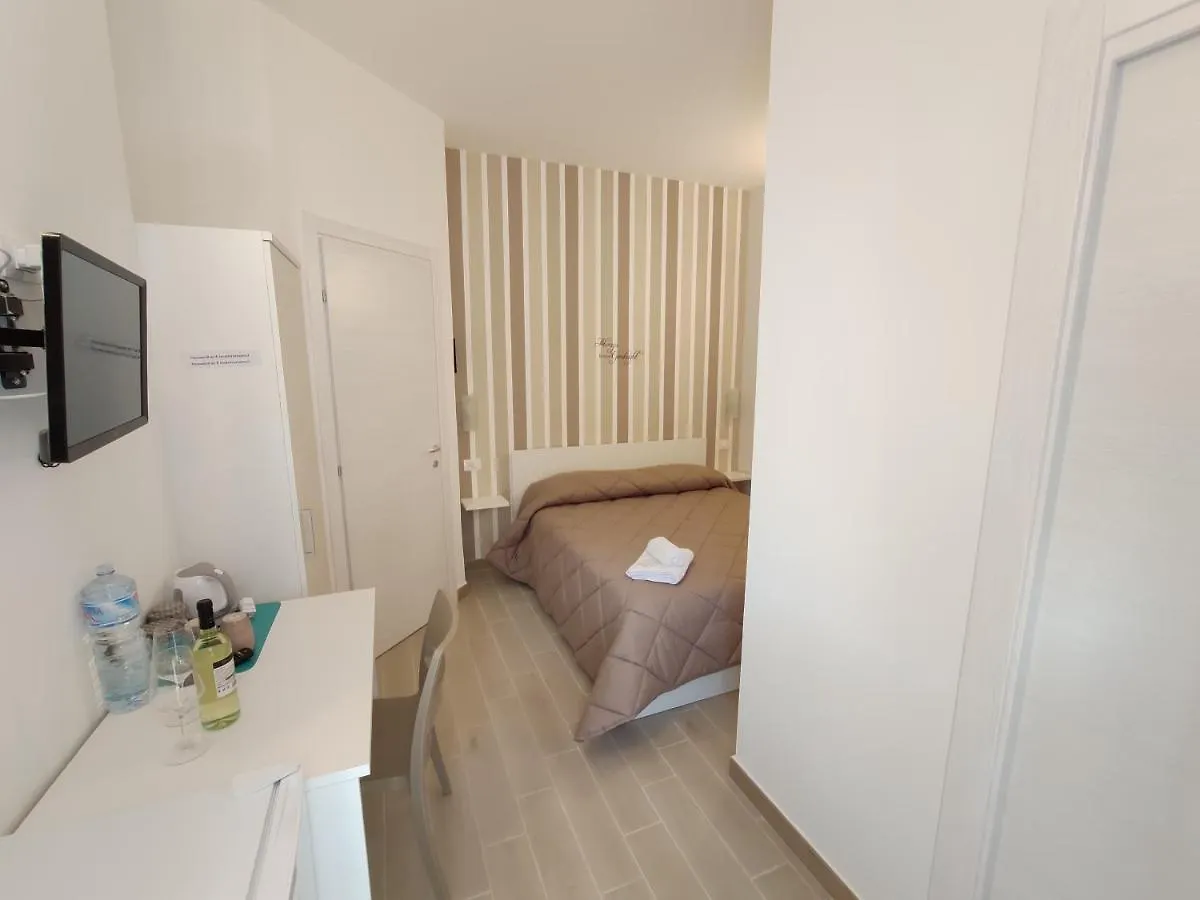 Pensjonat In Centro Rooms Vicino Cefalu Self-Chek-In Campofelice Di Roccella