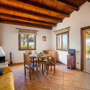 Agroturismo Solemar Sicilia - Le Casette Di Calzata, Campofelice Di Roccella
