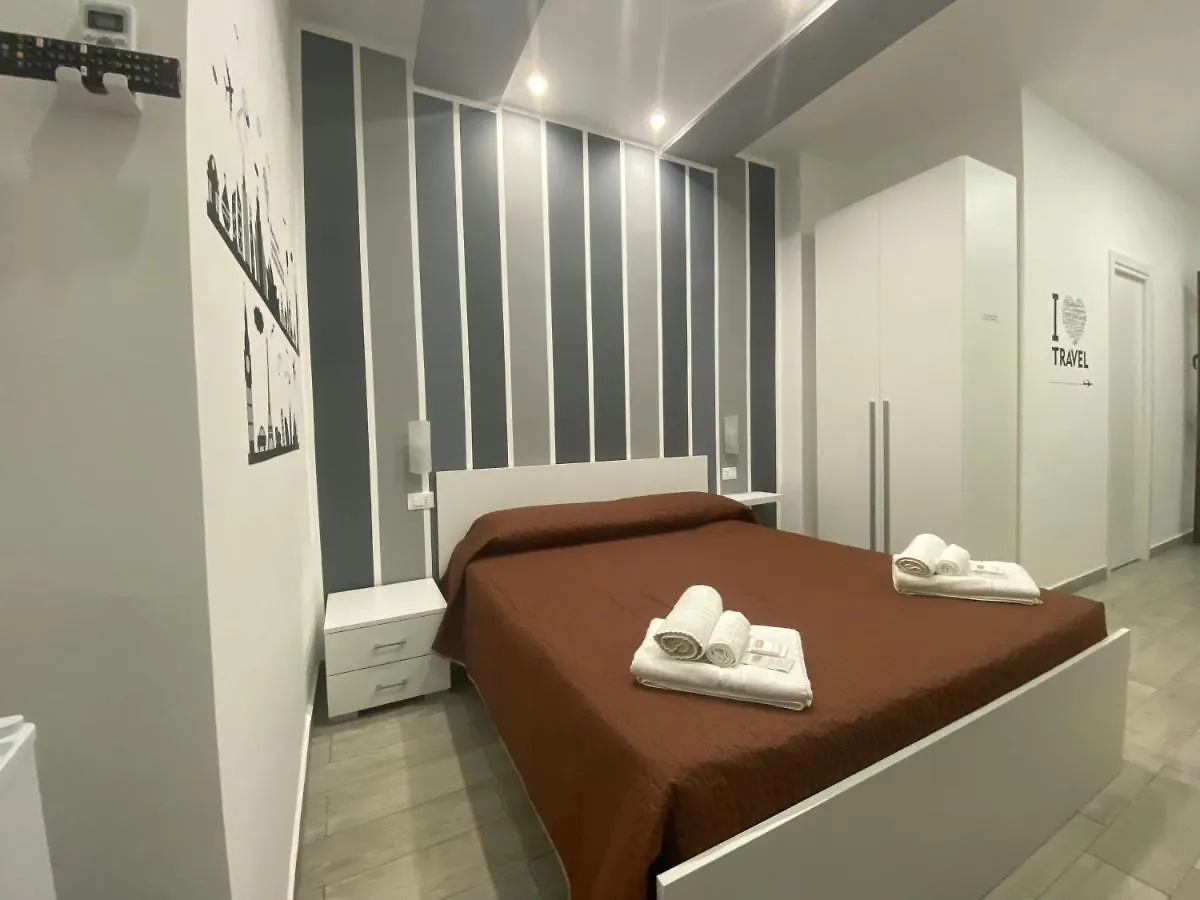 In Centro Rooms Vicino Cefalu Self-Chek-In Campofelice Di Roccella 2*,