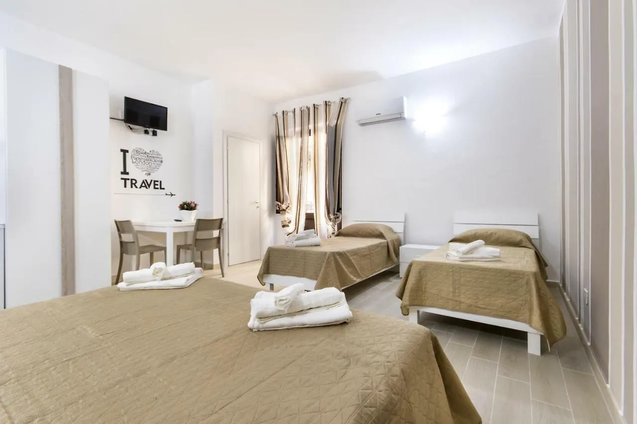 In Centro Rooms Vicino Cefalu Self-Chek-In Campofelice Di Roccella 2*,  Italy